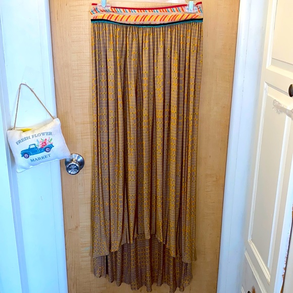 🌸Conditions Apply Geometric High/Low Maxi Skirt - Picture 1 of 12